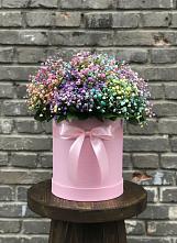 Цветочная композиция из Гипсофила и Розы в шляпной коробке в Кузнецах