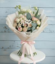 Букет цветов из:  Розы и Лизиантусы в Кузнецах