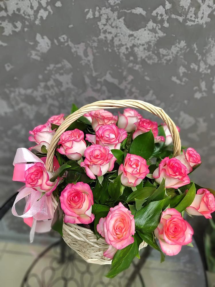 Цветочная композиция из Розы в корзине в Кузнецах