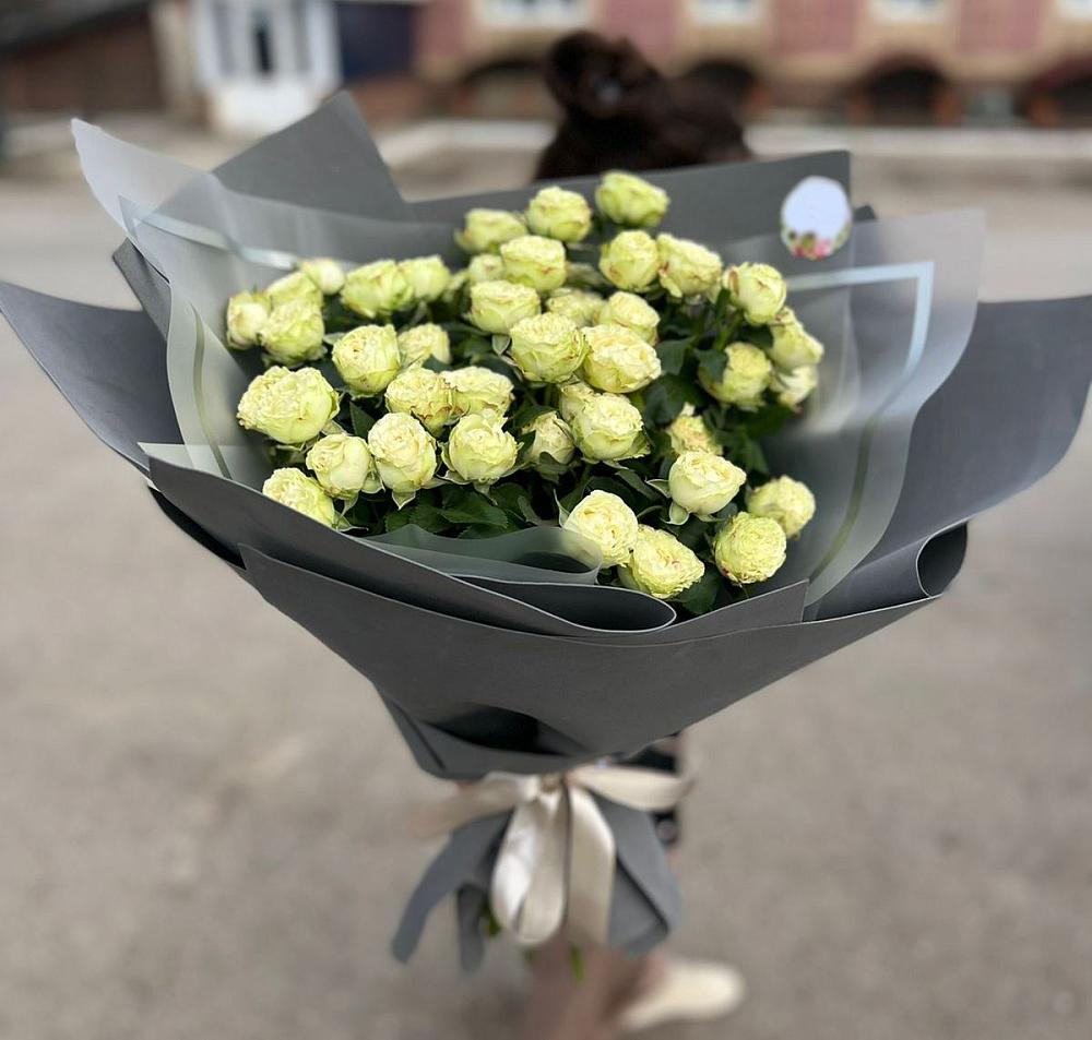 Белые кустовые розы Солинеро в Кузнецах Букет Белые кустовые розы Солинеро в Кузнецах