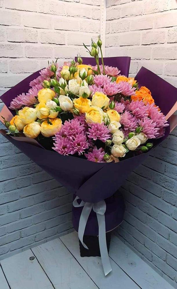 Букет цветов из: Хризантемы и Розы в Кузнецах