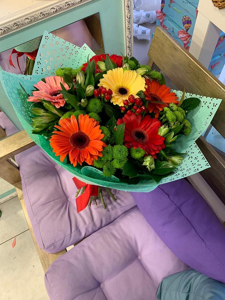 Букет цветов из: Герберы, Хризантемы и Альстромерии в Кузнецах