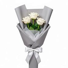 Букет 3 белые розы в Кузнецах