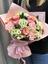 Букет нежные объятья в Кузнецах Букет цветов из: Гвоздики, Розы и Хризантемы в Кузнецах