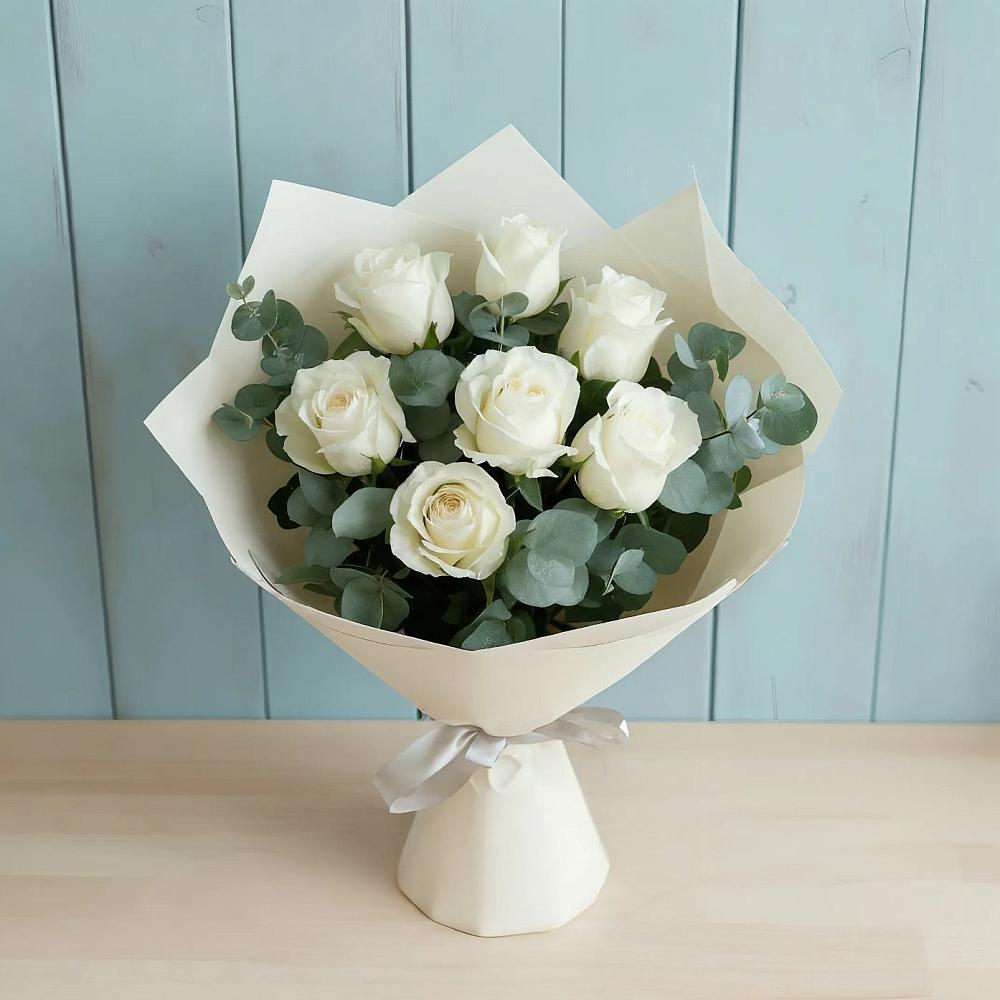 Букет Белые розы в Эвкалипте в Кузнецах