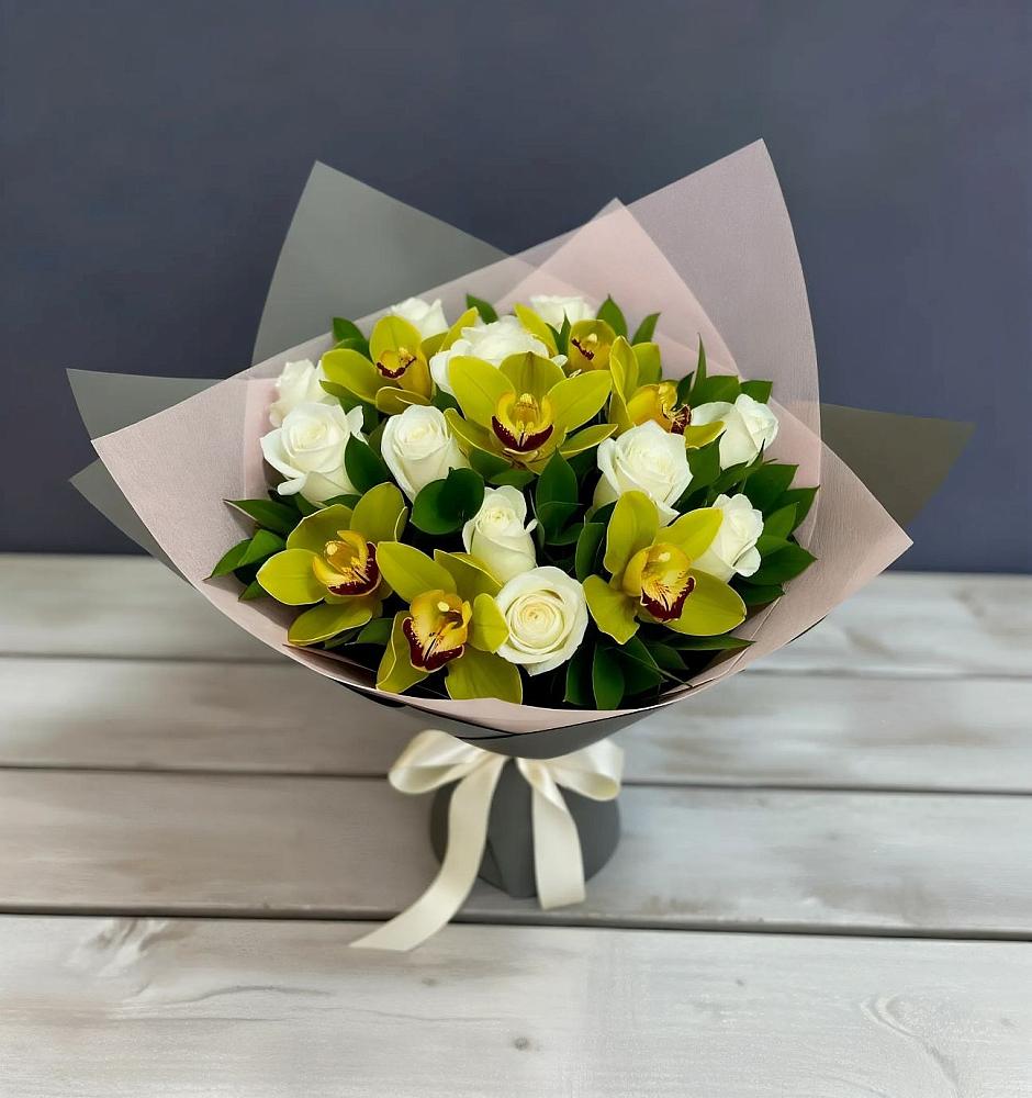 Букет цветов из: Орхидеи и Розы в Кузнецах