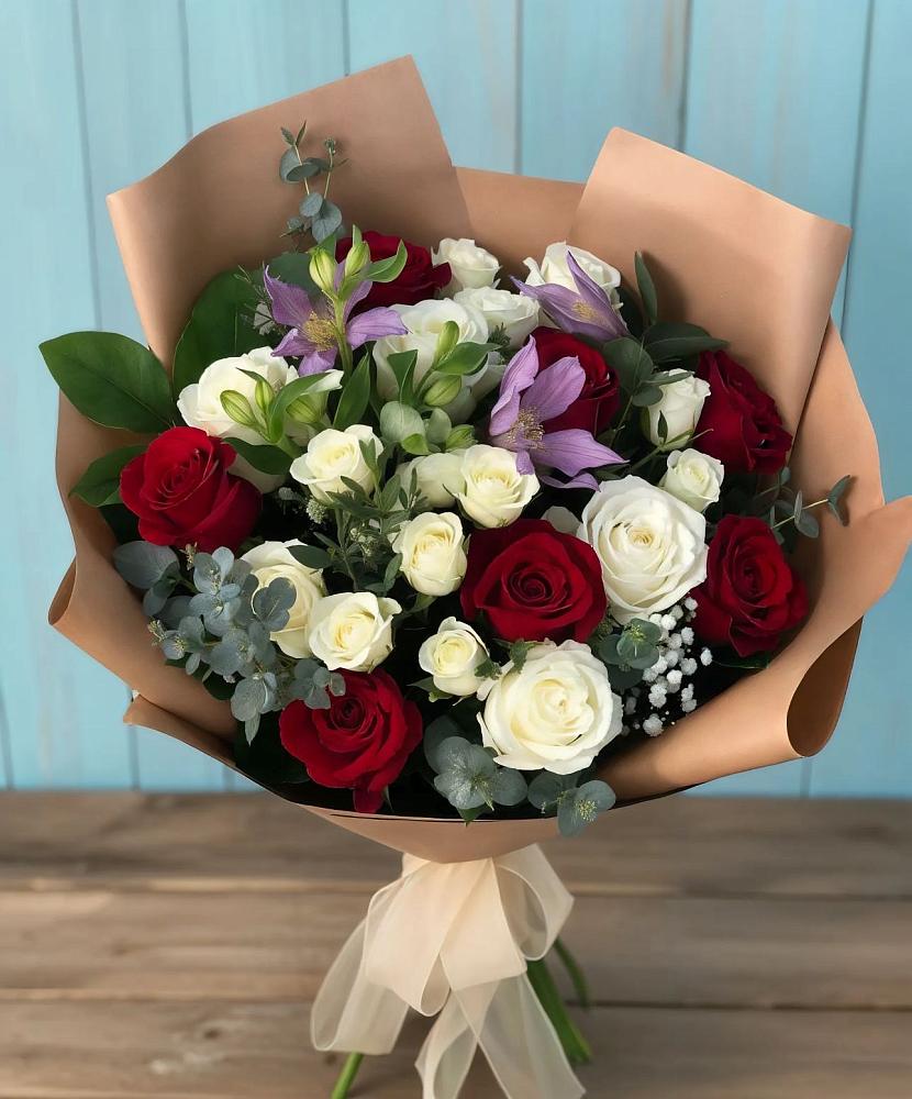 Букет цветов из: Розы и Альстромерии в Кузнецах
