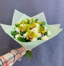 Букет цветов из:  Орхидеи и Розы в Кузнецах